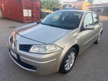 RENAULT Megane Mégane 1.6 16V 4p. Luxe BENZINA/GPL perfetta