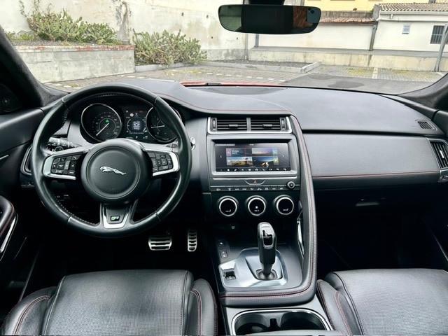 Jaguar E-Pace 2.0D 180 CV AWD R dynamic Chequered Flag