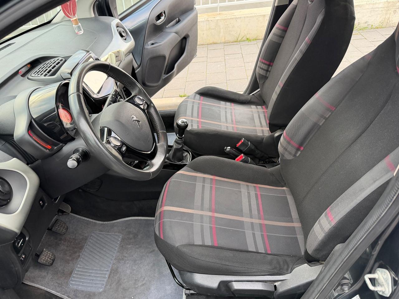 Peugeot 108 VTi 68 5 porte Allure TOP!