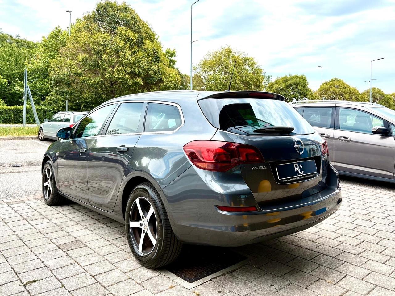 Opel Astra 1.7 CDTI 125CV Sports Tourer Cosmo