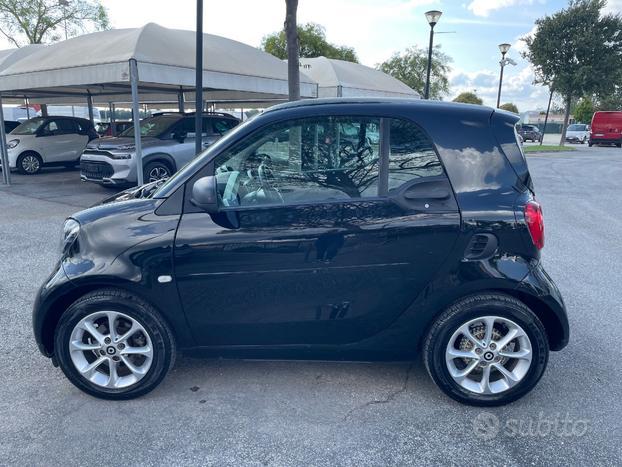 Smart fortwo coupe 1.0 Youngster 71cv twinamic