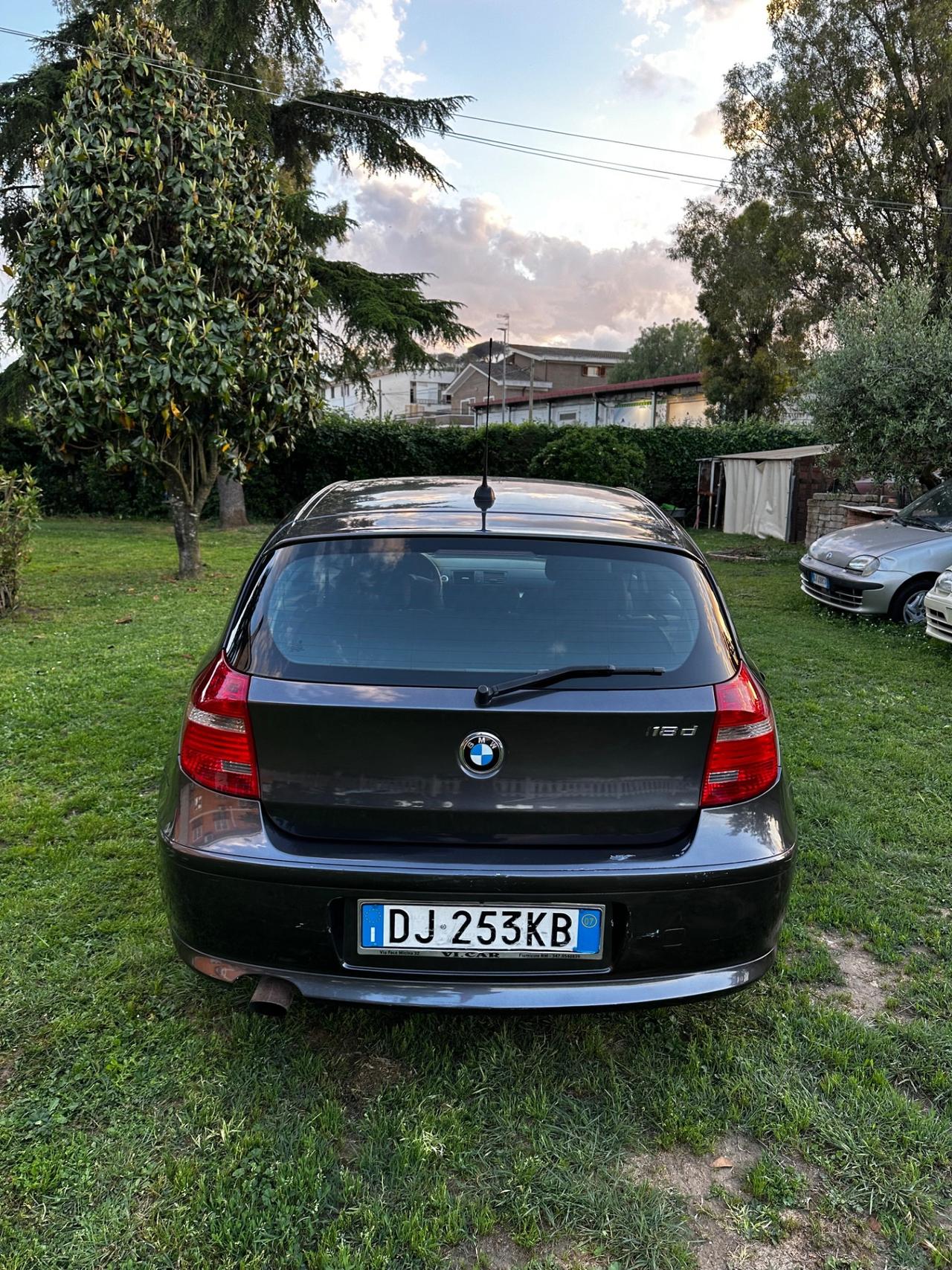 Bmw 118 118d cat 5 porte Futura DPF PERFETTA !