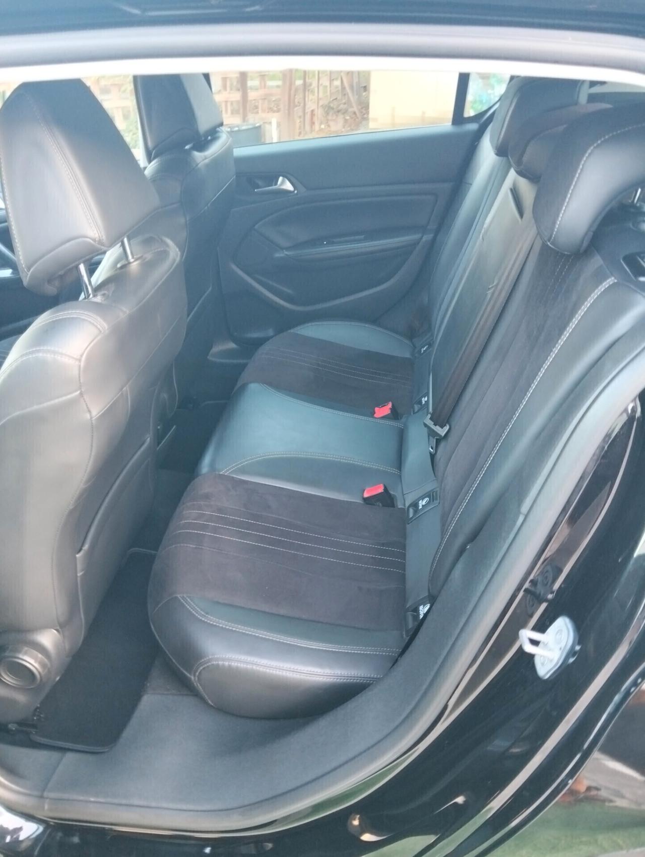 Peugeot 308 BlueHDi 150 S&S Allure