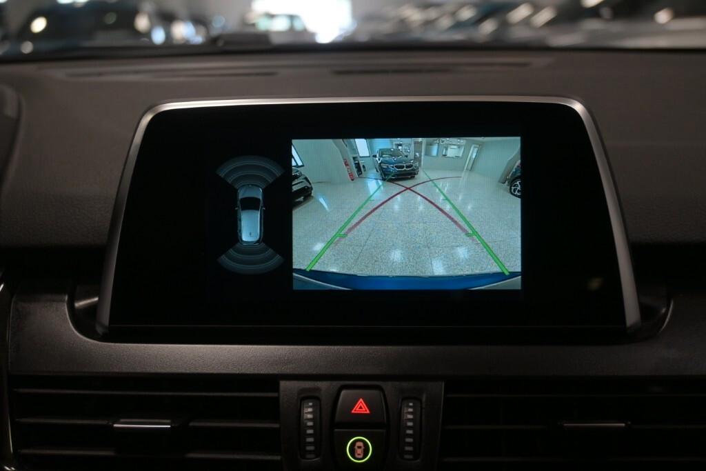 BMW 216D ACTIVE TOURER 116CV STEPTRONIC BUSINESS ADVANTAGE ( FARI LED - PELLE - CRUISE - NAVI - PARK ASSISTANT - TELECAMERA POST. )