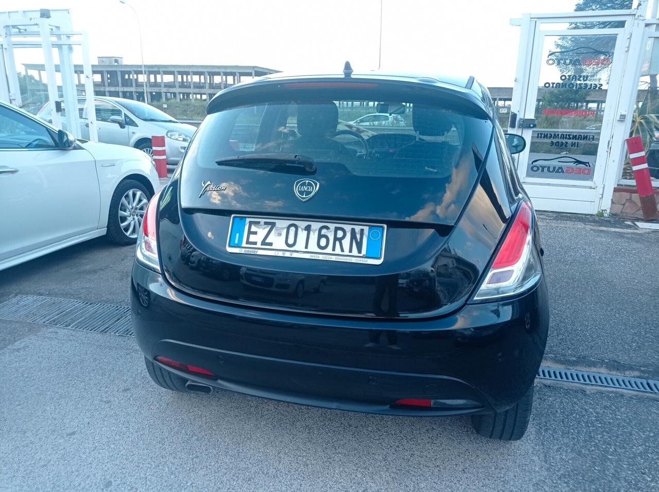 Lancia Ypsilon 1.2 69 CV 5 porte GPL Ecochic Platinum