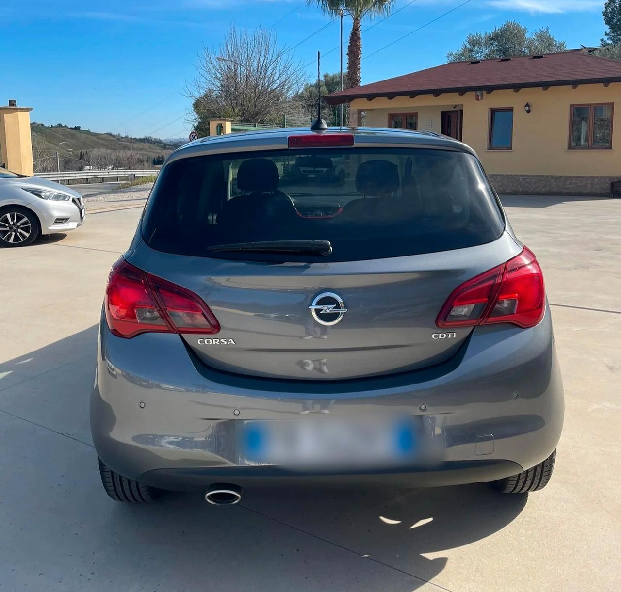 Opel Corsa 1.3 diesel CON GARANZIA