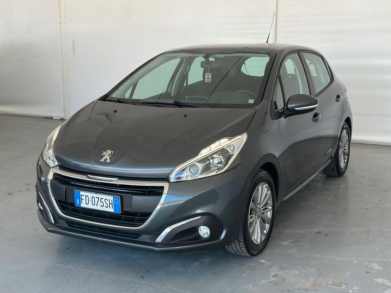 Peugeot 208 1.2 GPL 2016