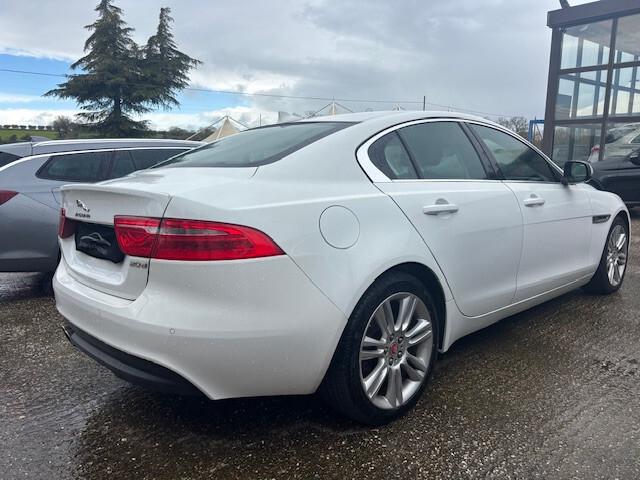 Jaguar XE 2.0 D 180 CV aut. Portfolio