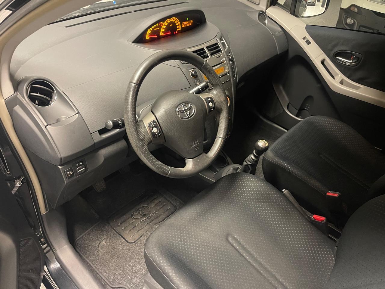 Toyota Yaris 1.3 5 porte Sol