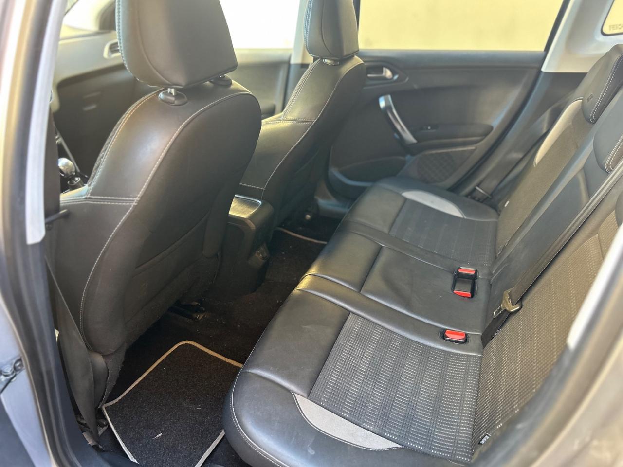 Peugeot 2008 BlueHDi 120 S&S Black Matt