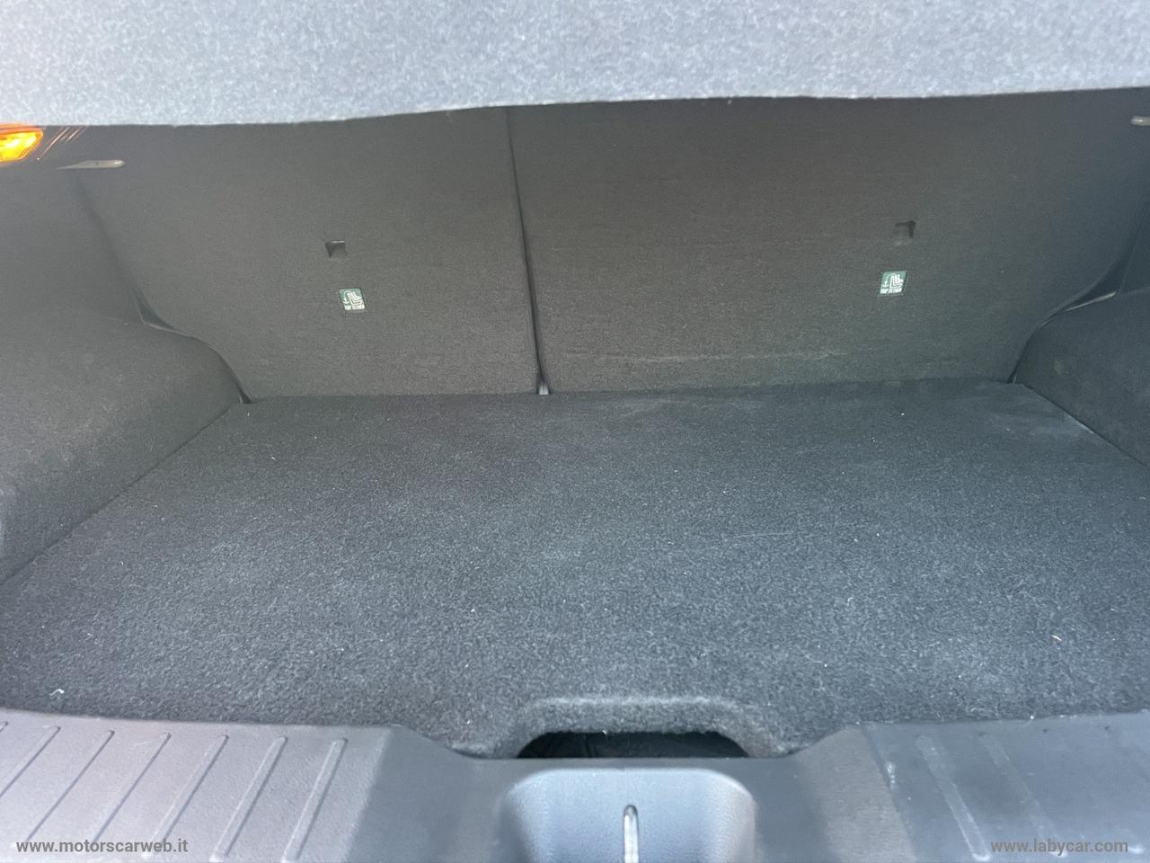 NISSAN Juke 1.0 DIG-T 114 CV DCT N-Connecta