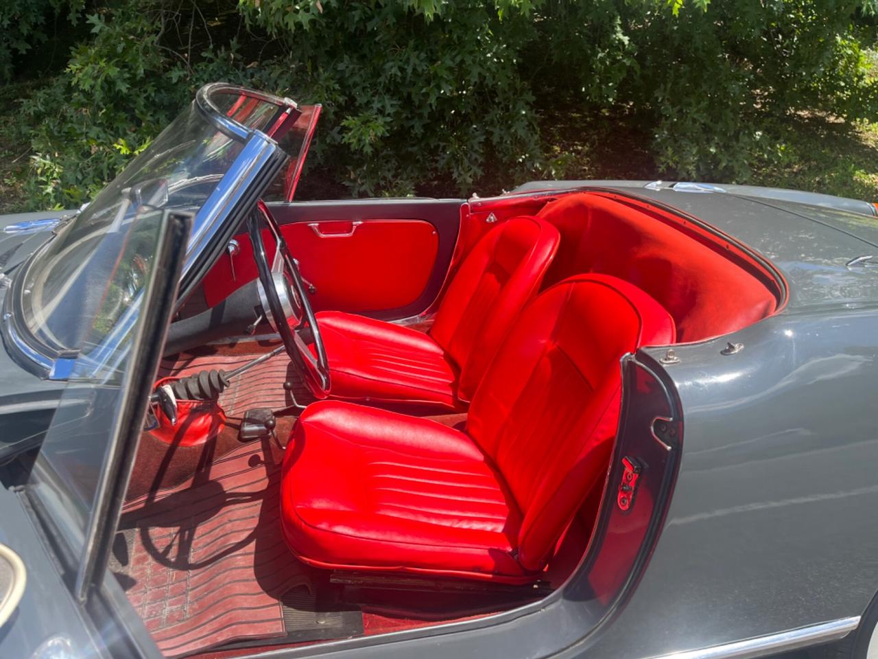 Alfa Romeo Giulia Spider Italiana Hard Top