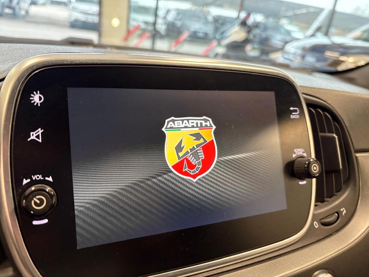 Abarth 595 PISTA 1.4 Turbo T-Jet 160 CV