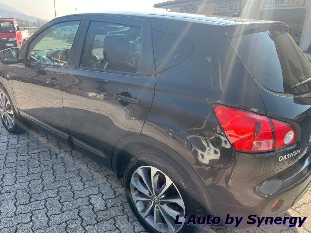 NISSAN Qashqai 2.0 dCi DPF Tekna