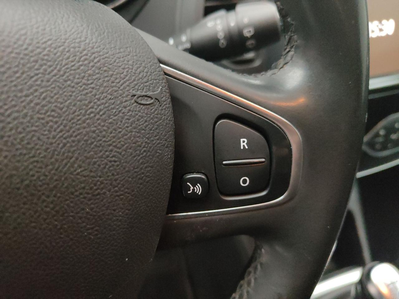 RENAULT Captur I 2017 900 TCE 90CV SPORT EDITION2