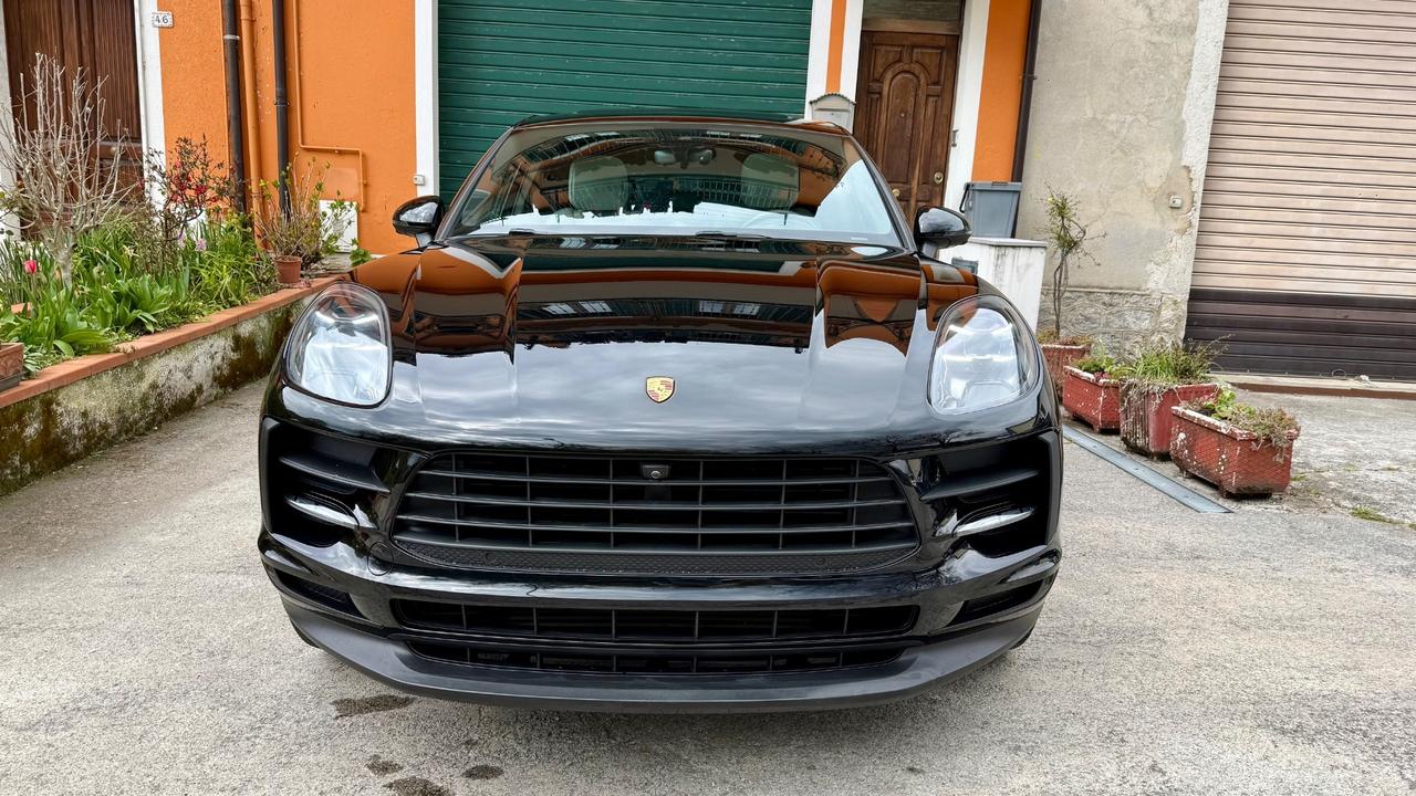 Porsche Macan 2.0 245cv. IPER FULL