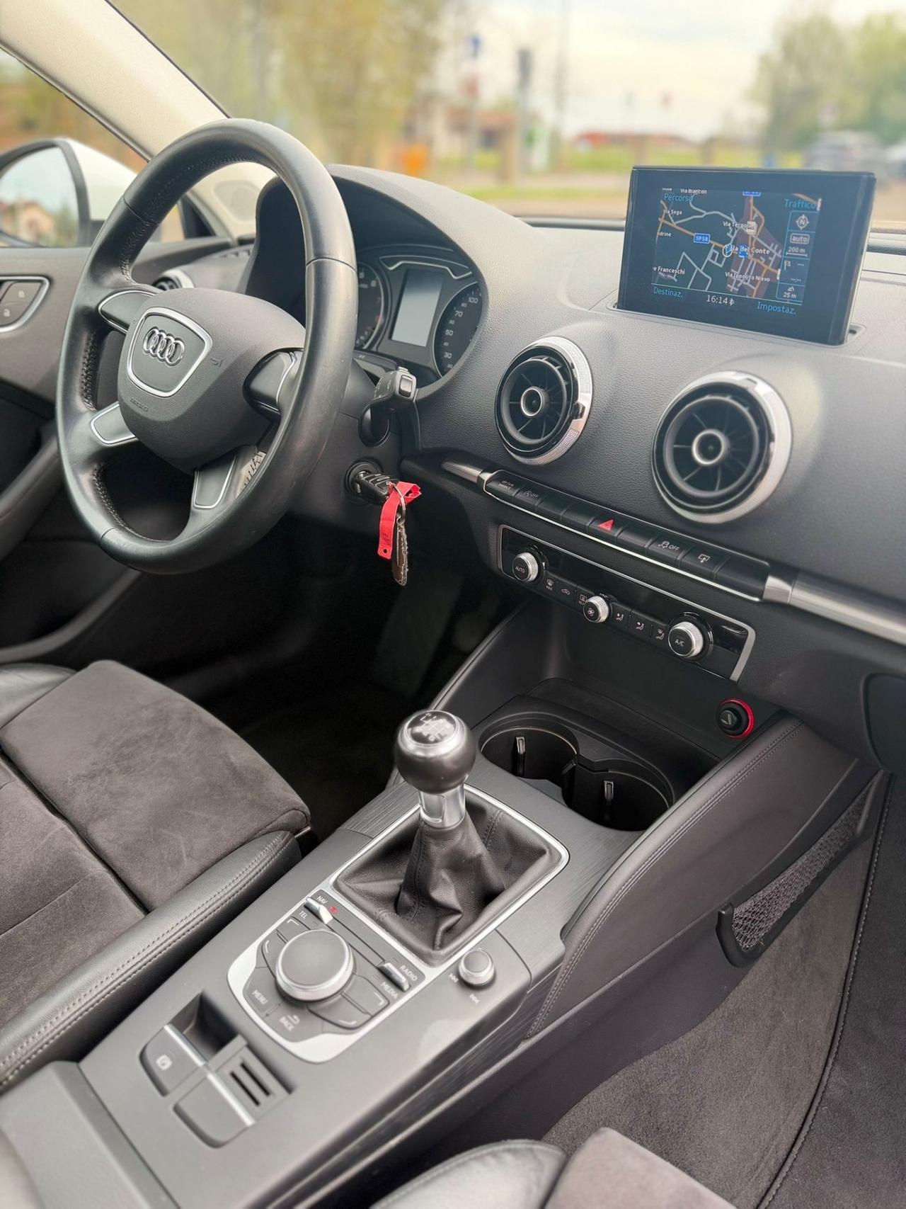 Audi A3 Sedan 1.4 TFSI COD ultra Ambiente