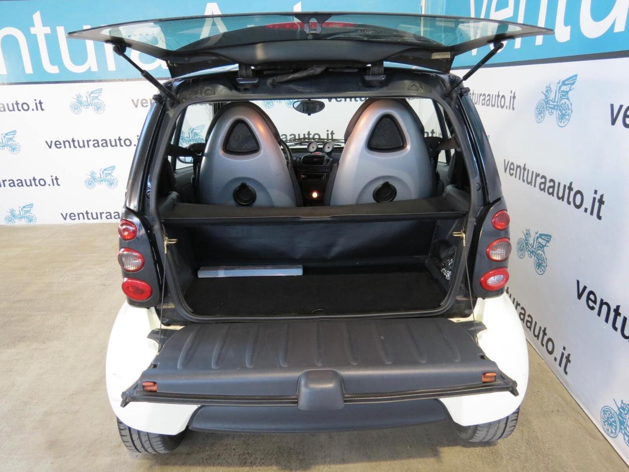 Smart 700 city-coupé pure (45 kW)