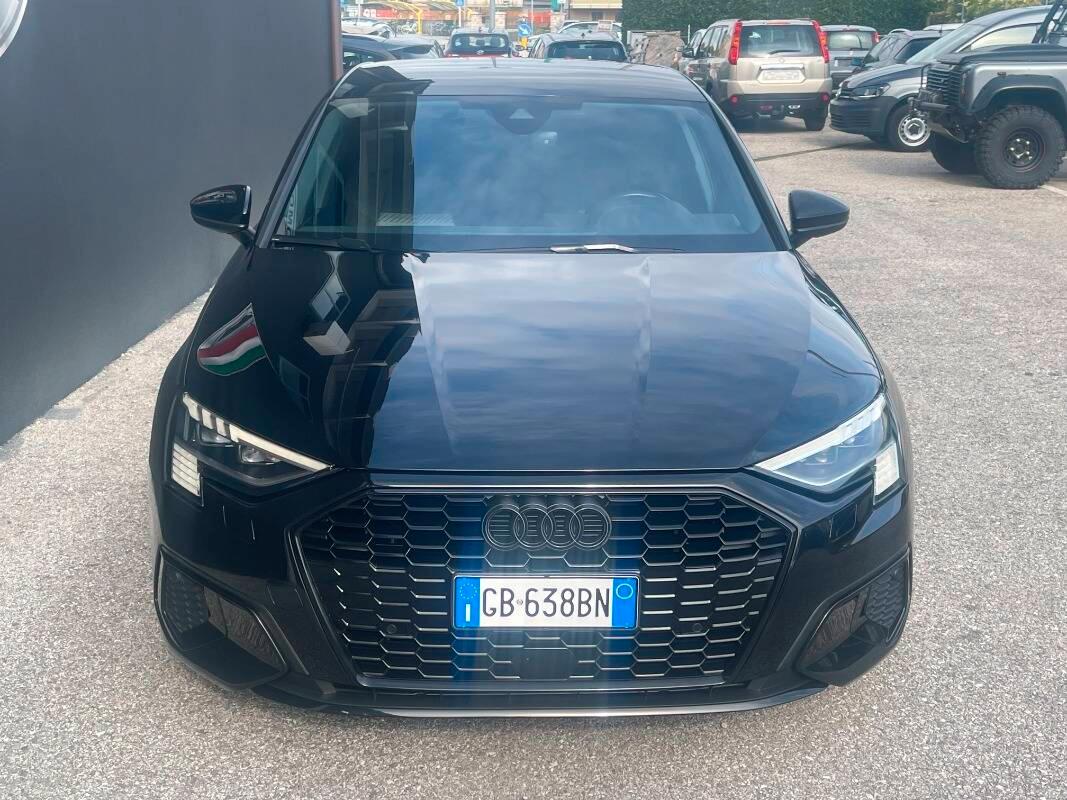 Audi A3 Sportback 35 1.5 tfsi mhev s-tronic MATRIX 18''