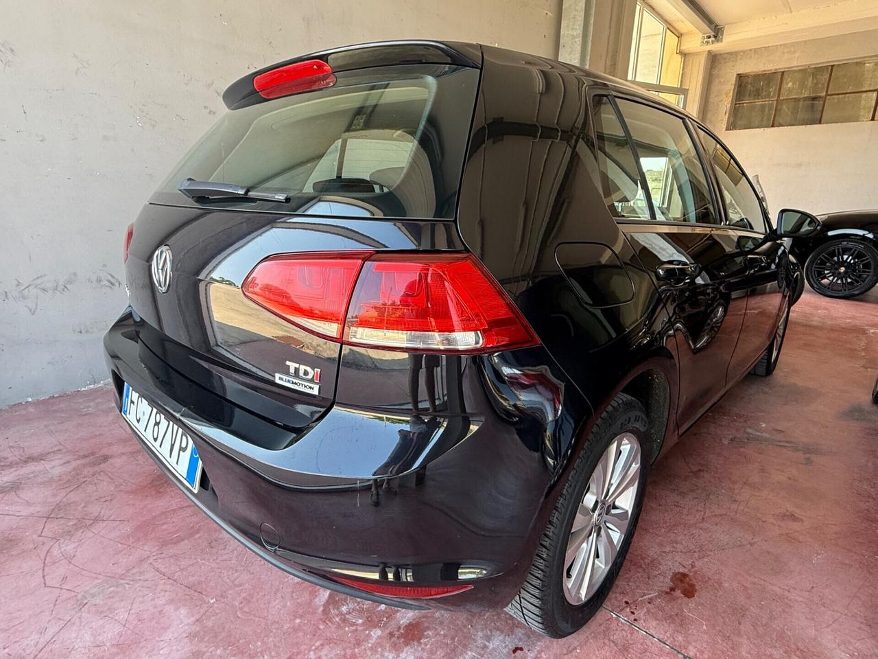 Solo da QUALITYCARS PESCARA Volkswagen Golf 1.6 TDI 110 CV DSG 5p. Highline BlueMotion Technology