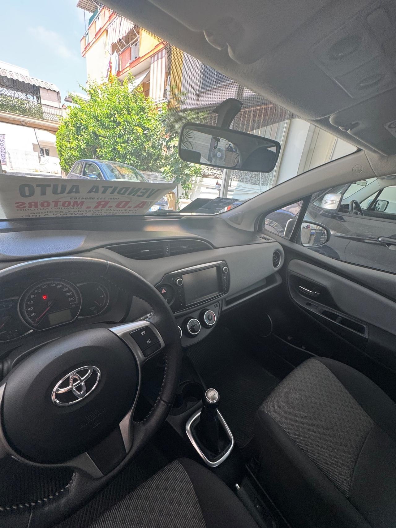 Toyota Yaris 1.0 5 porte Lounge