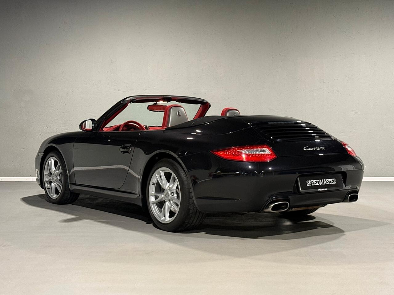 Porsche 911 Carrera Cabriolet
