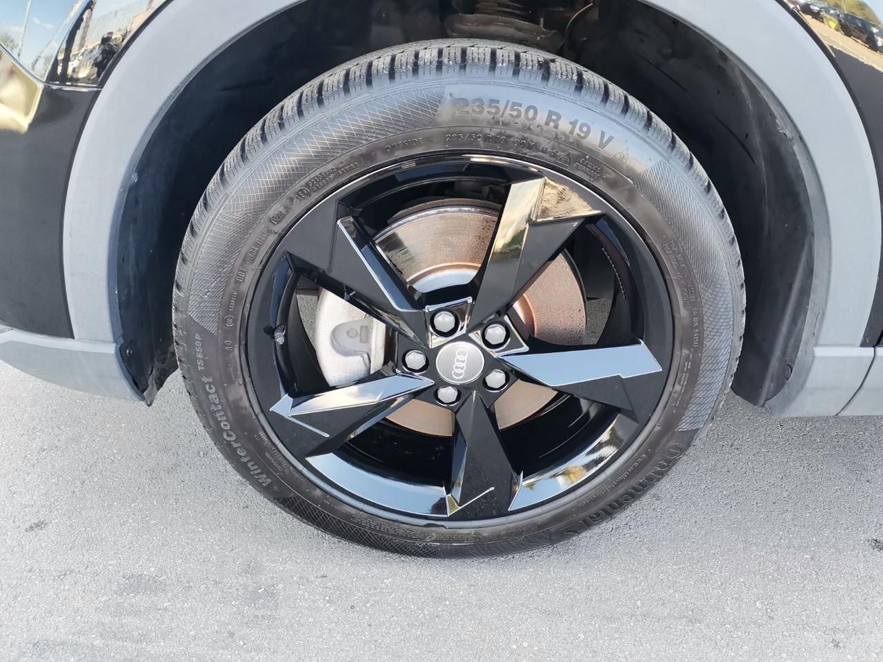 Audi Q3 40 TDI quattro S tronic Business