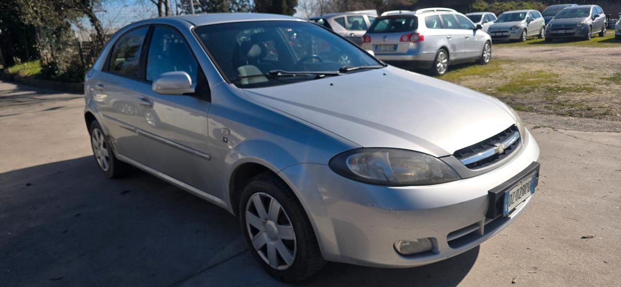 Chevrolet Lacetti 2.0 TCDi 16V 5 porte SX