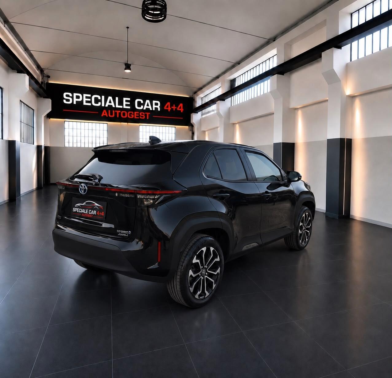 Toyota Yaris Cross 1.5 Hybrid 5p. E-CVT AWD-i Adventure