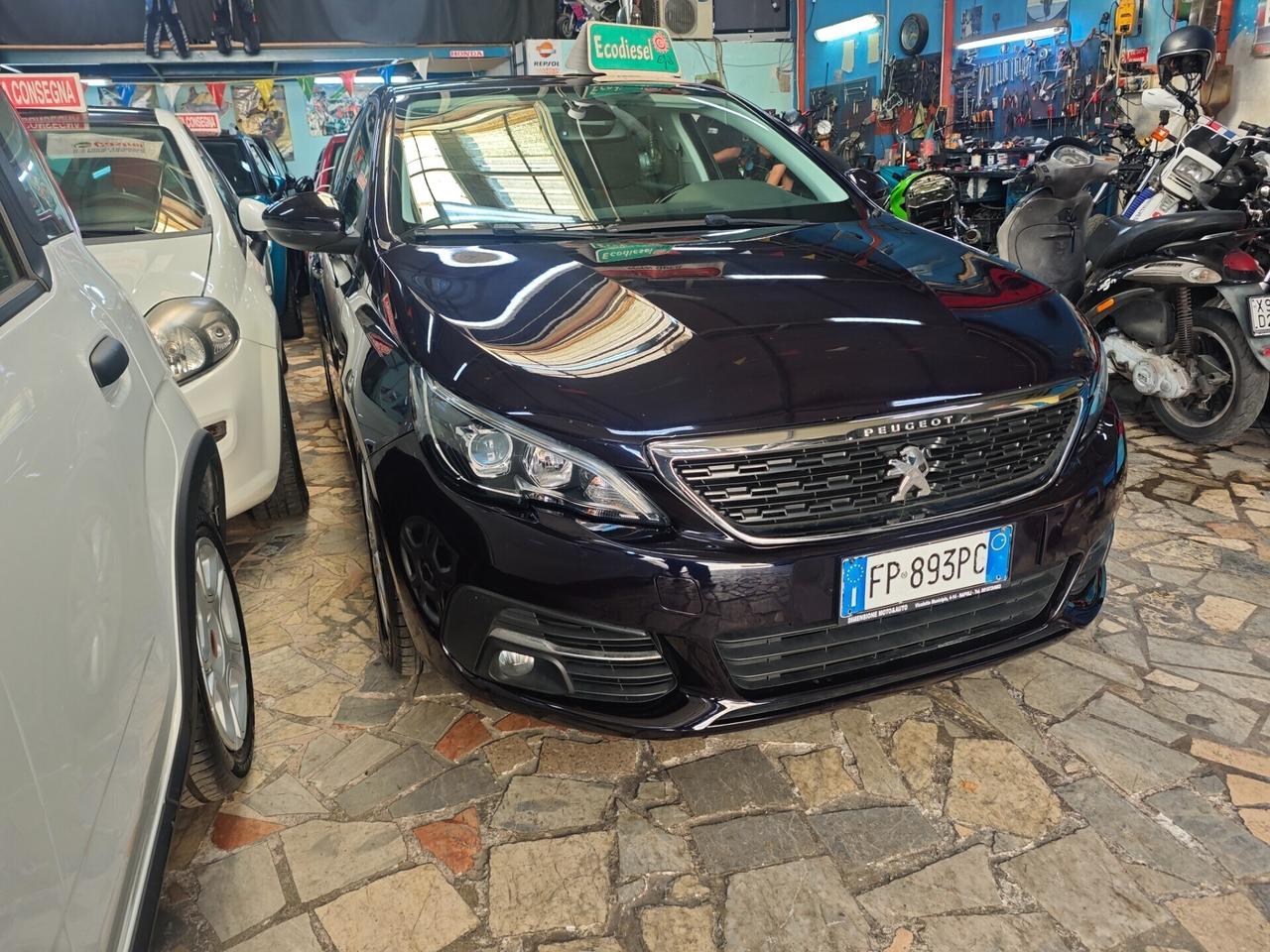 Peugeot 308 BlueHDi 130 S&S Business
