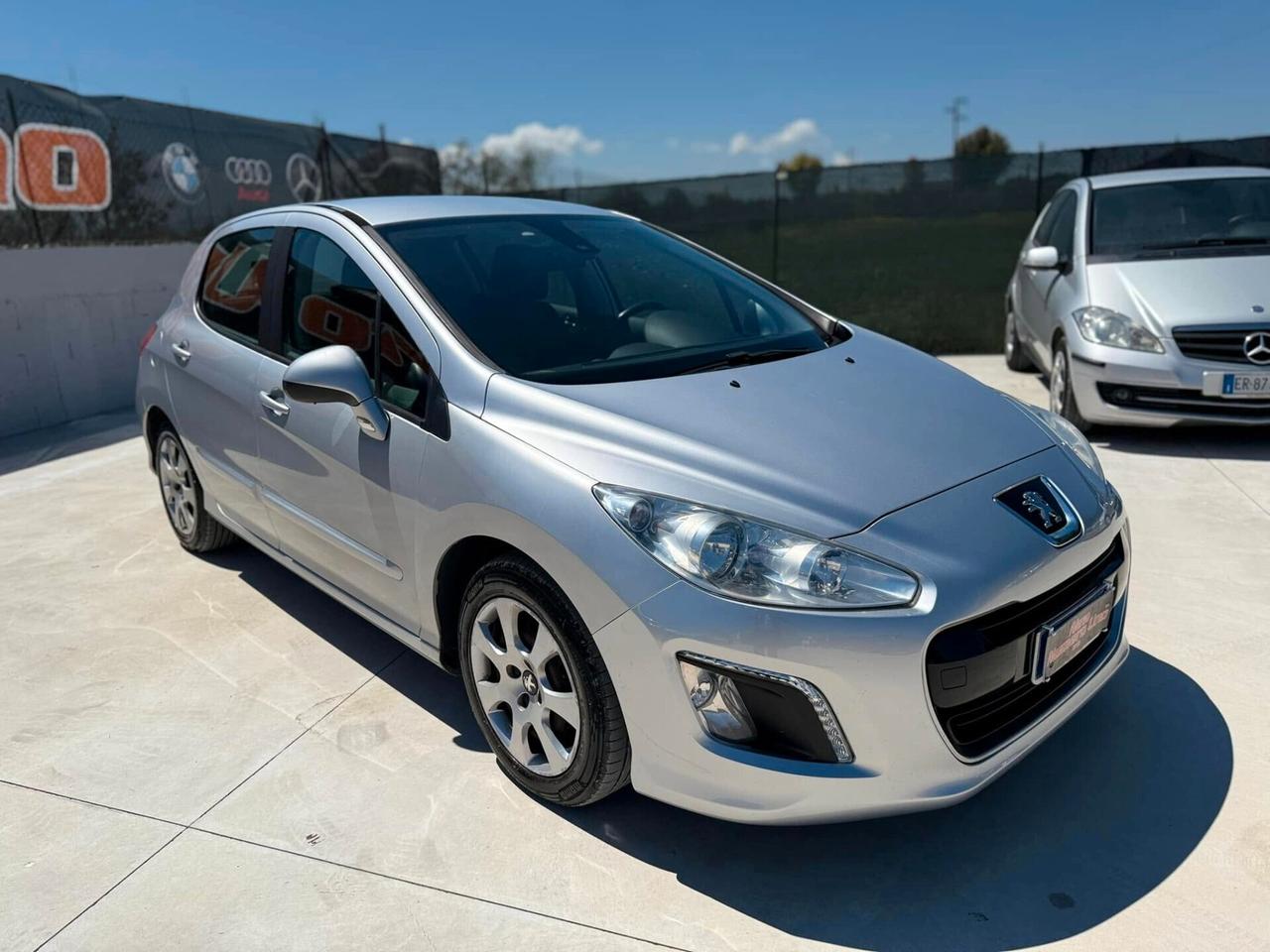 Peugeot 308 1.6 e-HDI 92cv Active 2012