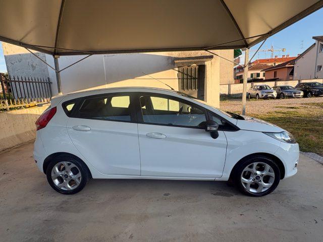 FORD Fiesta 1.4 5 porte Bz.- GPL Titanium OK NEOPAETNTATI