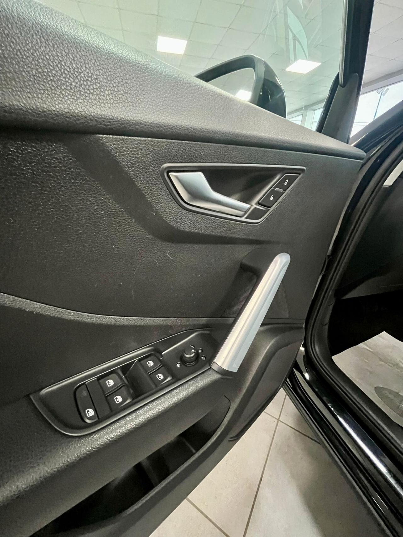 Audi Q2 30 TDI S tronic Business Design