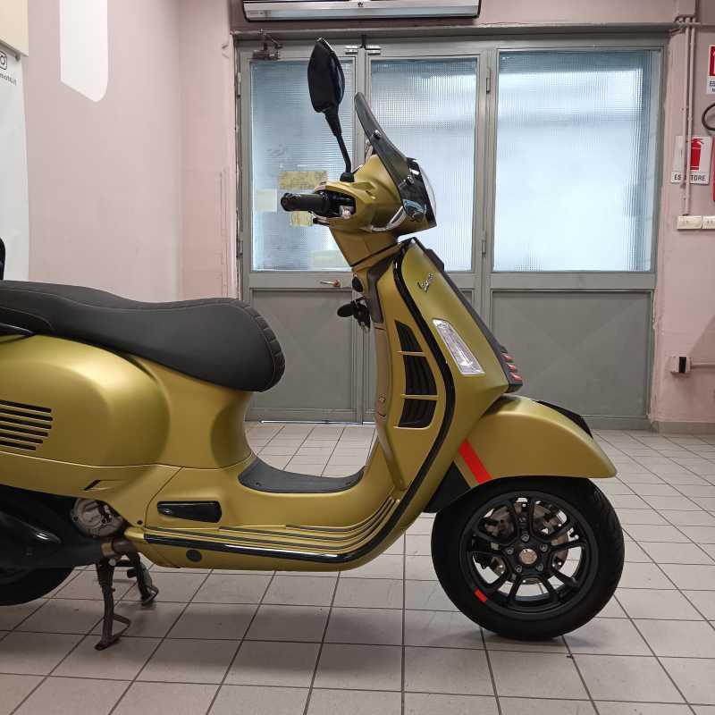 Vespa GTS 300 Super Sport - 2024