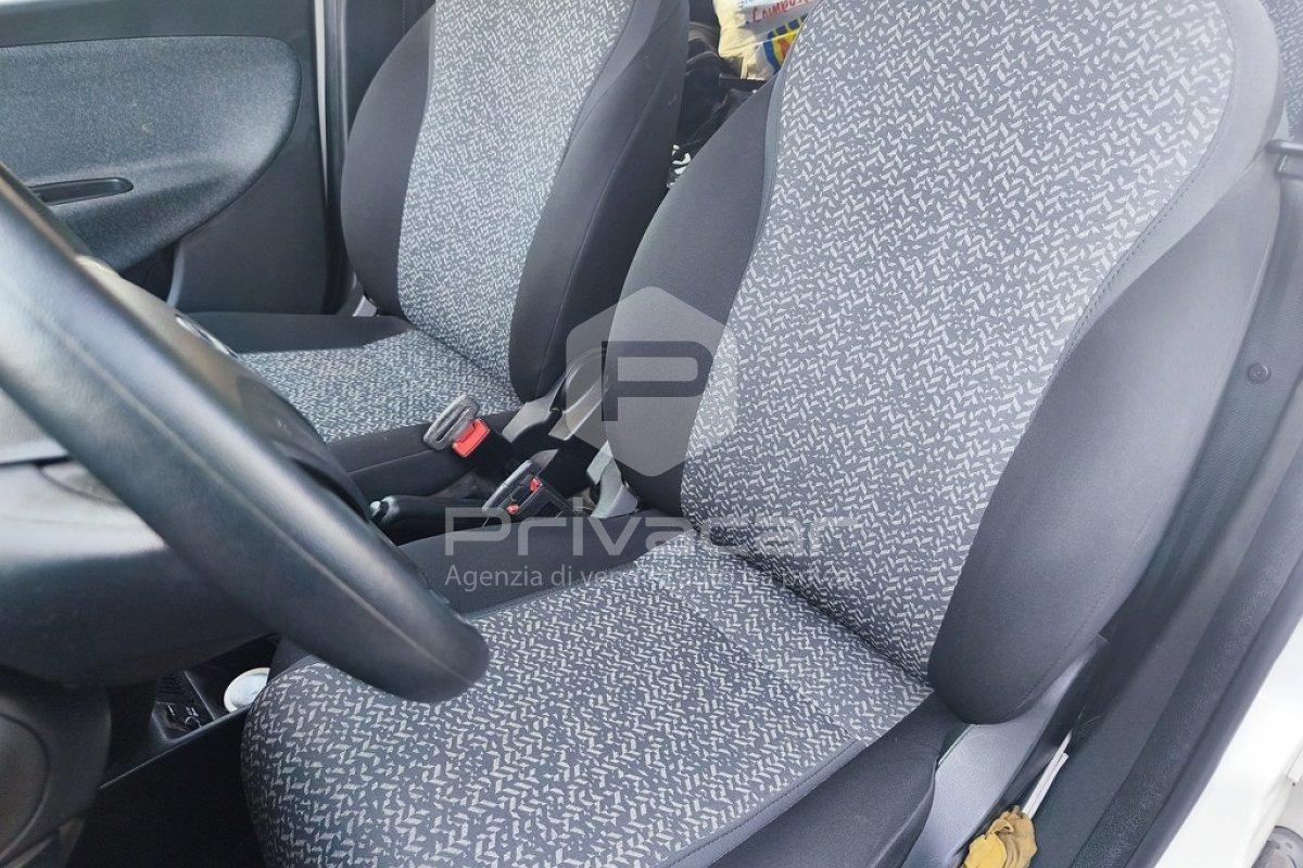 LANCIA Ypsilon 1.0 FireFly 5 porte S&S Hybrid Silver