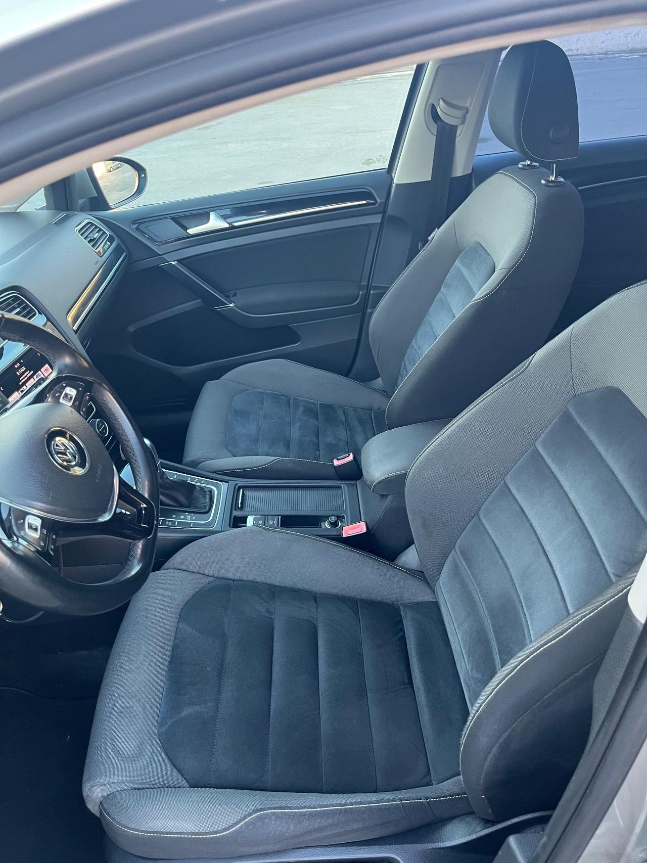 Volkswagen Golf 1.4 TGI DSG BLUEMOTION