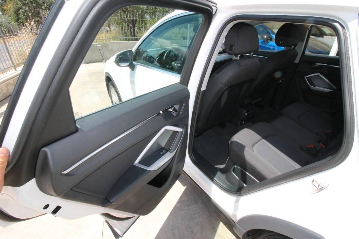 Audi Q3 35 TDI S tronic Business 150cv|12.2018