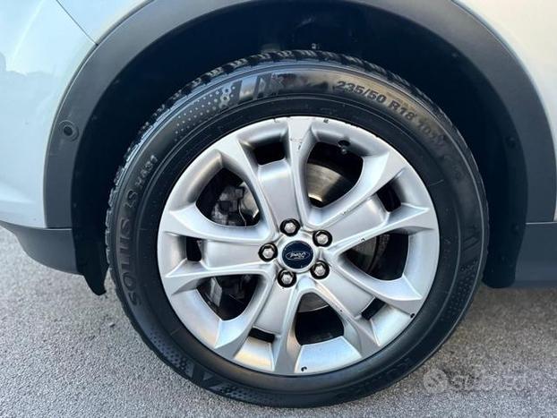 FORD Kuga 2.0 TDCI 163 CV 4WD Powershift Titaniu