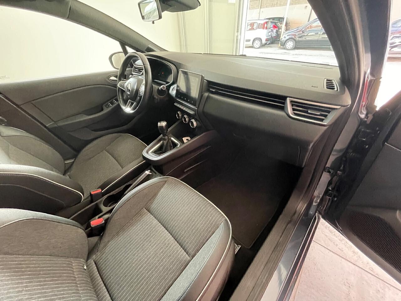 Renault Clio TCe 12V 100 CV 5 porte Intens