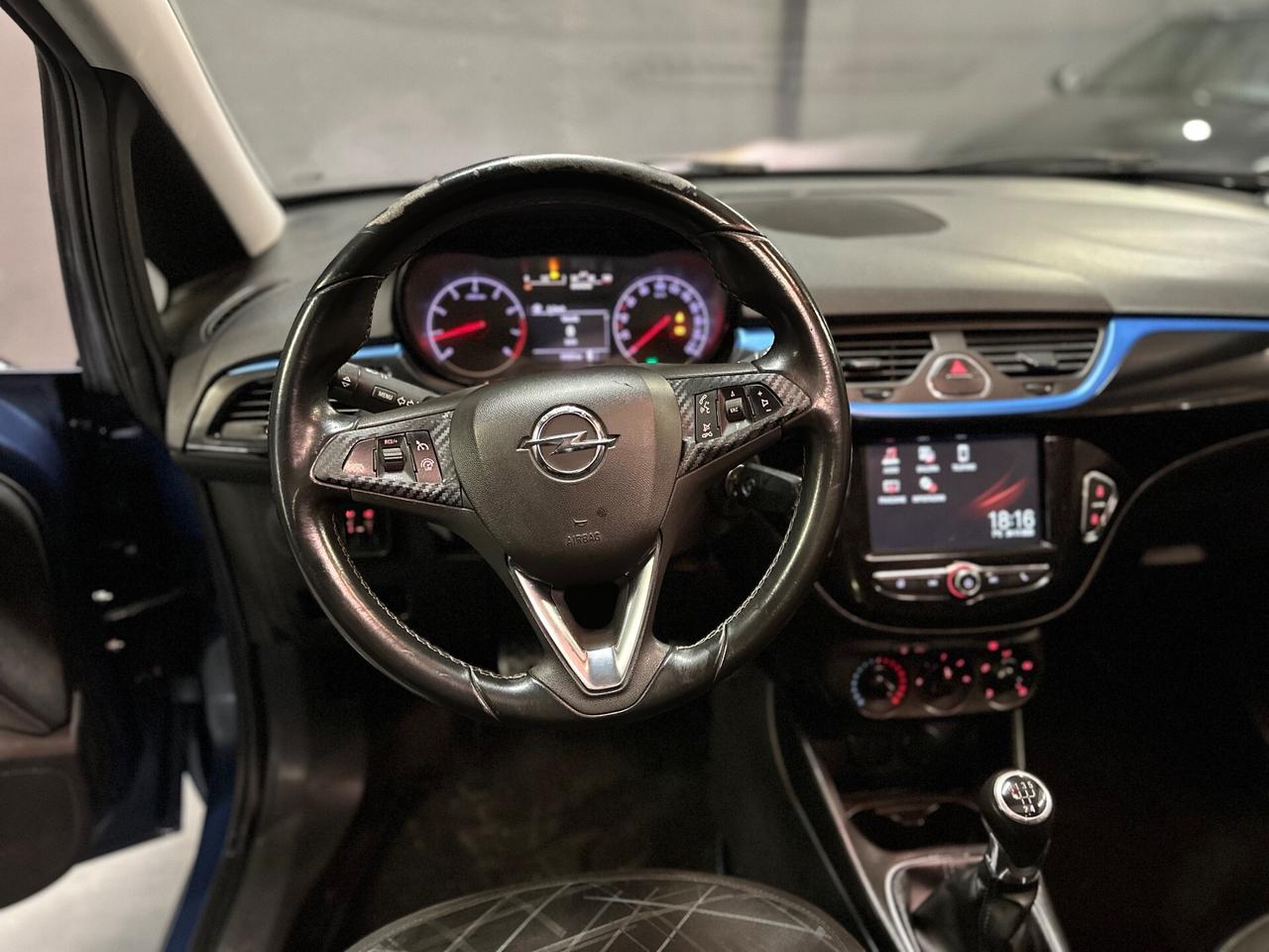 Opel Corsa 1.2 5 porte b-Color