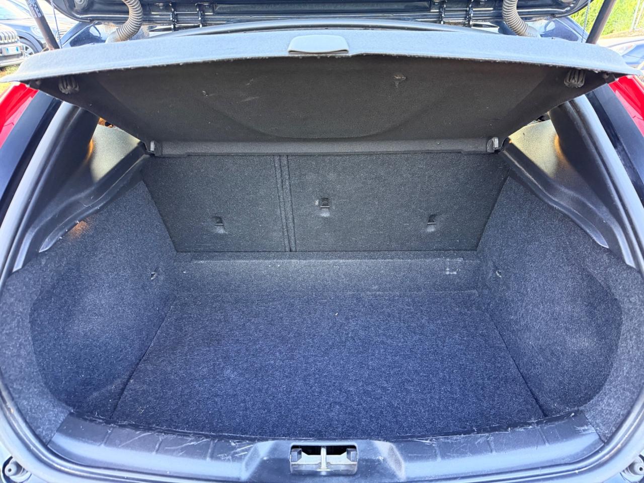 Volvo V40 D2 Inscripción 2.0 120cv 2018 MOTORE NUOVO