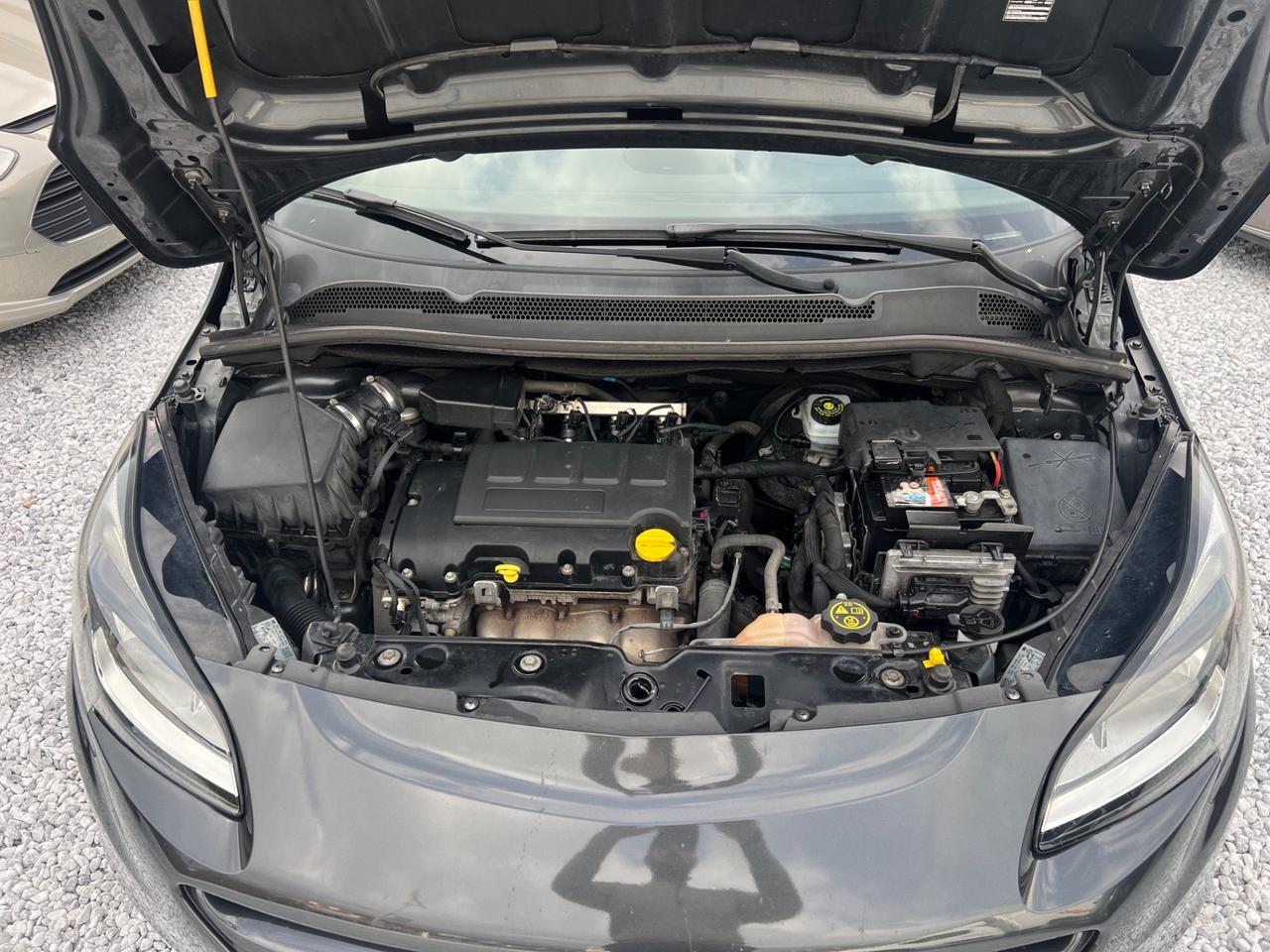 Opel Corsa 1.4 90CV GPL Tech 5 porte Innovation