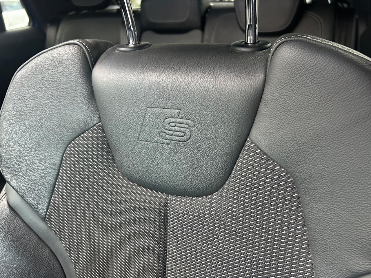 Audi Q2 30 TDI S line Edition tetto