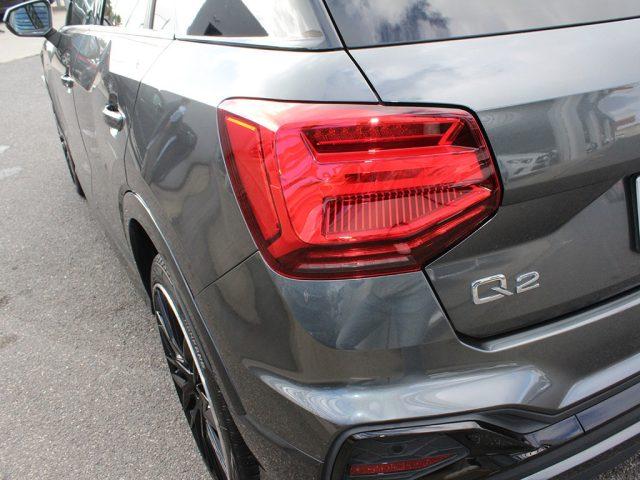 AUDI Q2 35 TDI quattro S tronic Identity Black