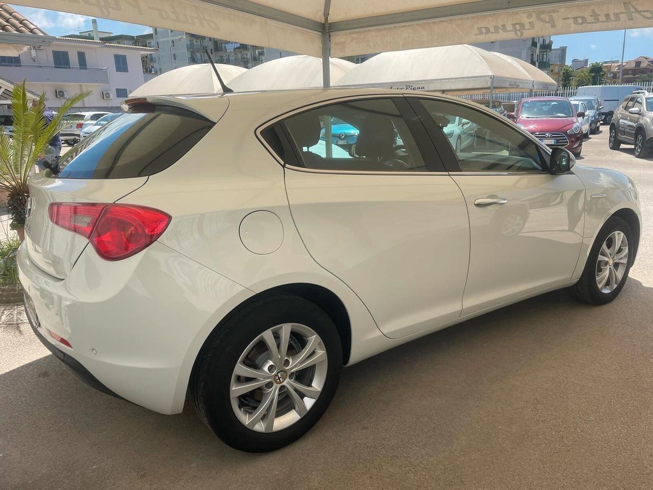 Alfa Romeo Giulietta 1.6 JTDm-2 105 CV Exclusive