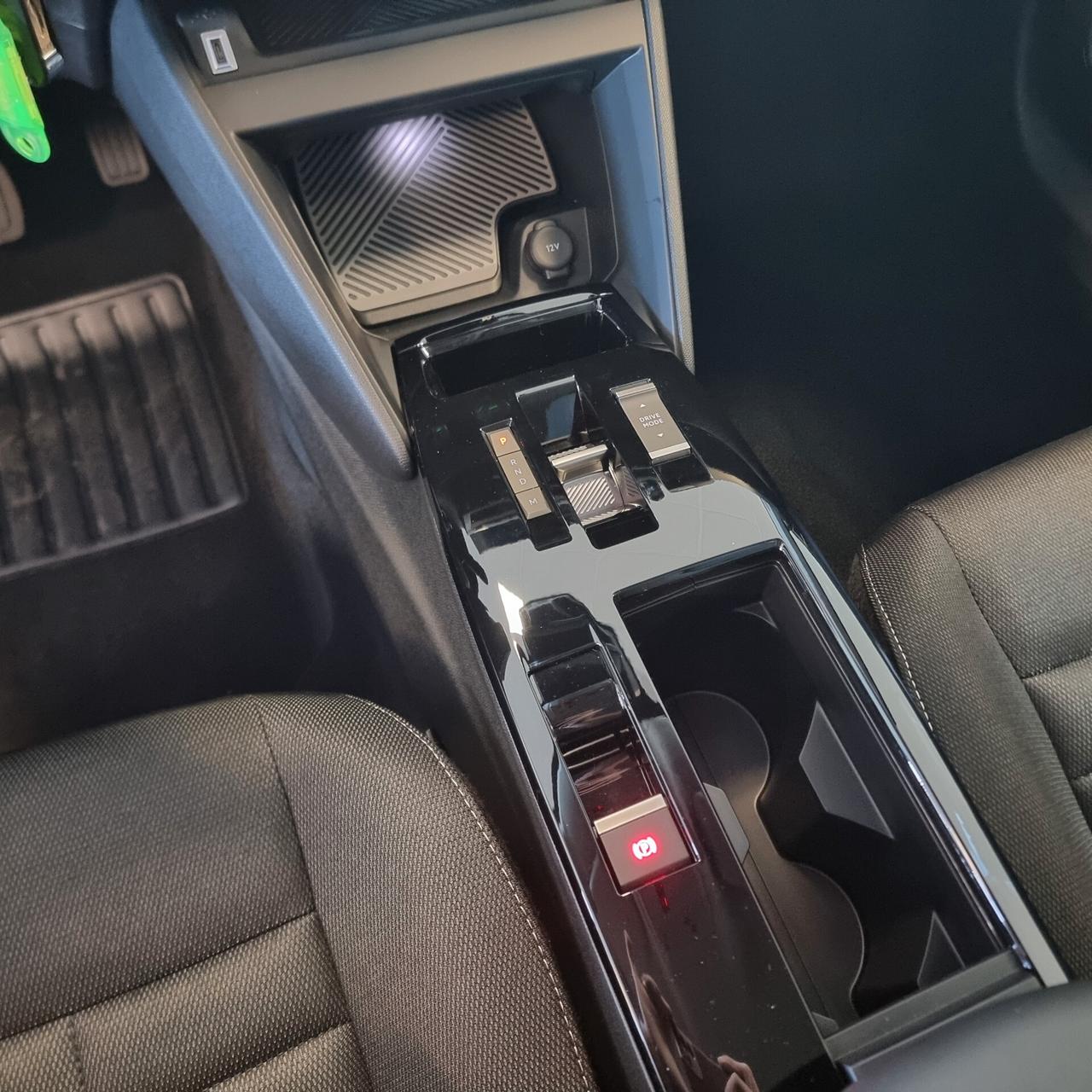 CITROEN C4 PLUS 1.2 BZ 130cv/96kw EAT8 cambio automatico