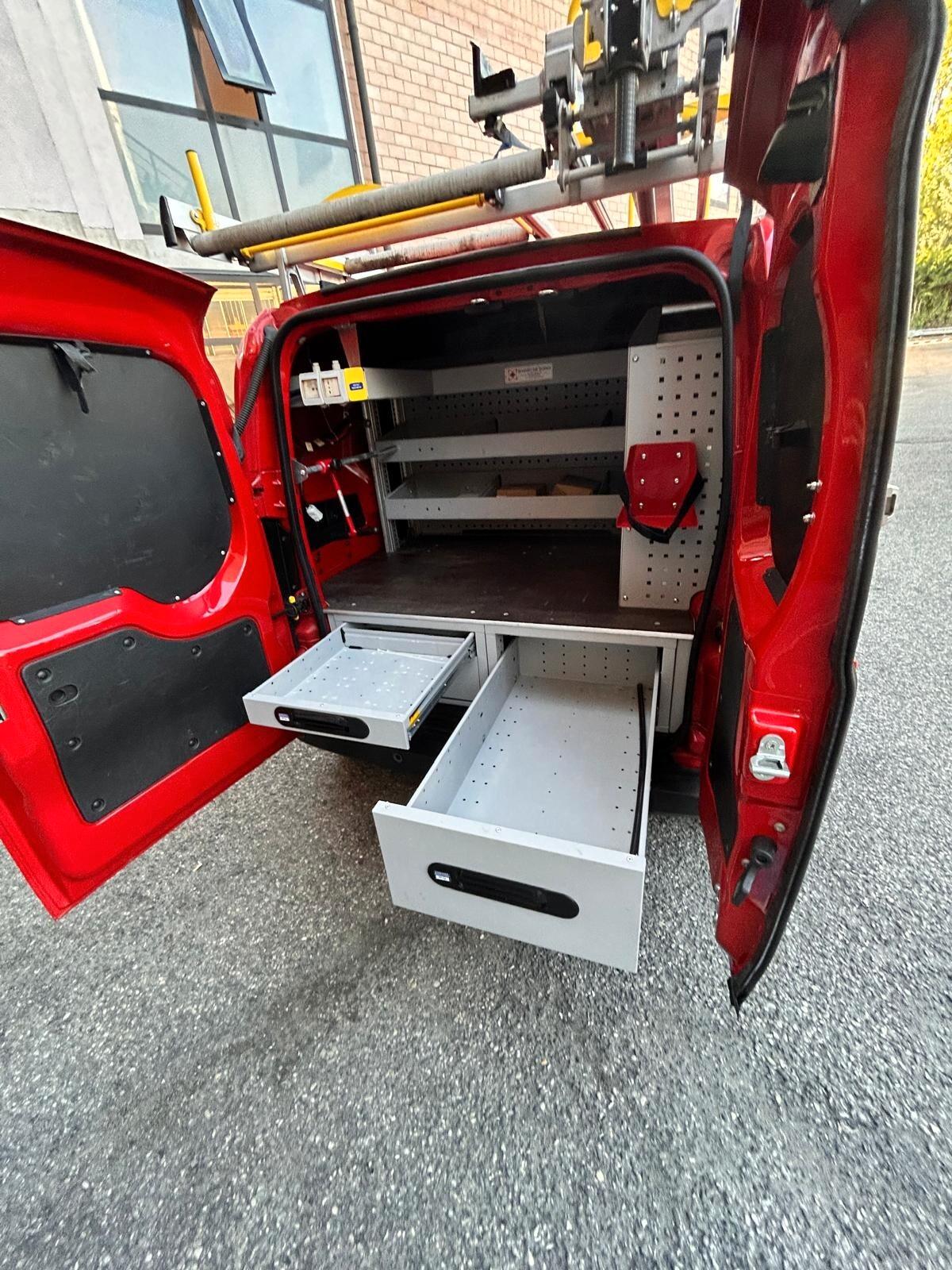 Fiat Fiorino 1.3 MJT 95CV Combi Semivetrato Adventure (N1) E5+