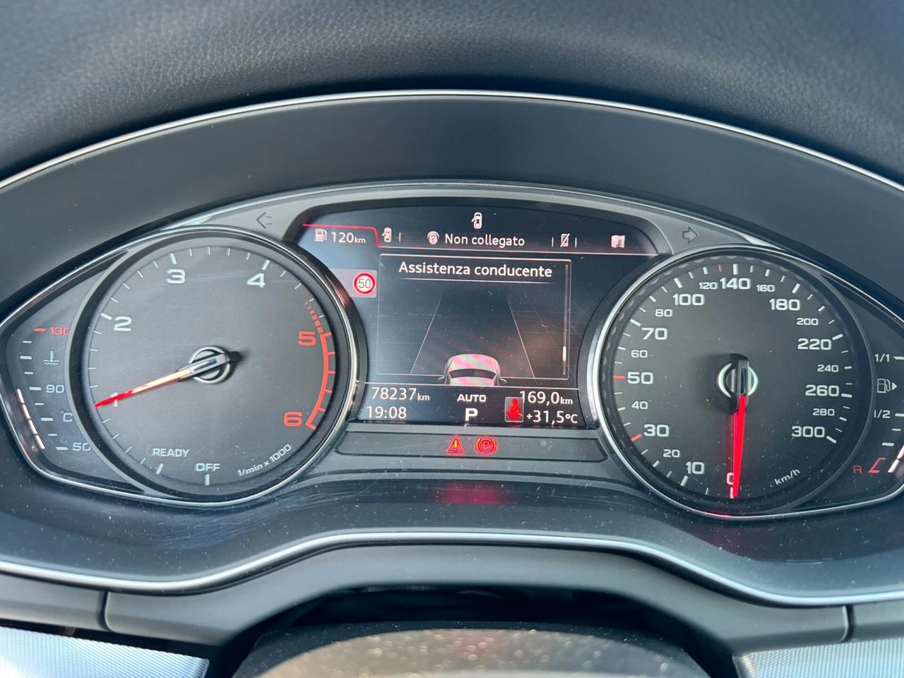 Audi Q5 40 TDI quattro S-Tronic Business Sport