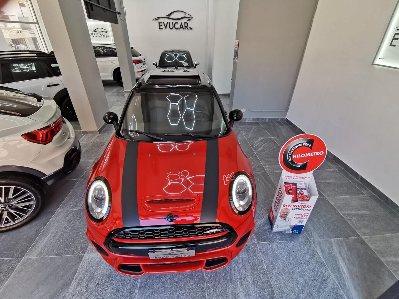 Mini Mini 2.0 Cooper SD Allestimento Jhon Cooper Works 5 porte TETTO