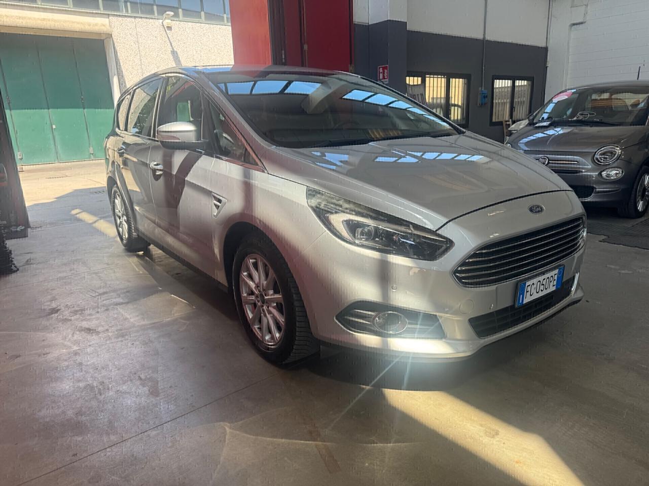 FORD S-MAX 2.0 Tdci 180 cv TITANIUM -2016